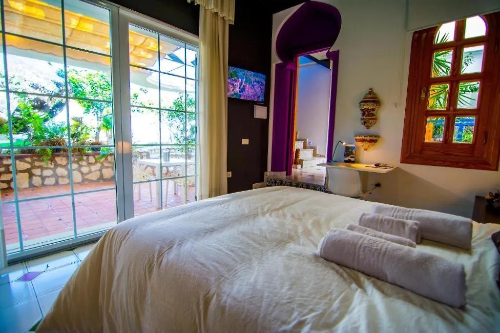 16:9 Los Molinos Suites Almeria Spain